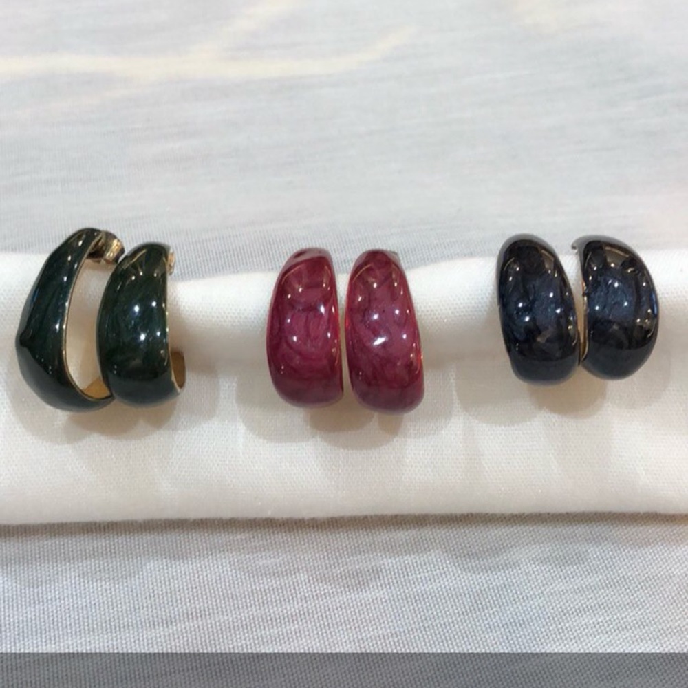 Vintage earrings (me)